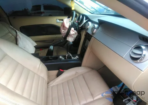 2007 Ford Mustang Gt Deluxe/Gt Premium z USA, uszkodzony, nr VIN 1ZVHT82H275292420